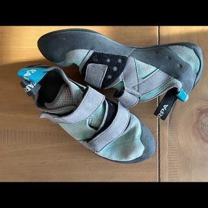 Scarpa Origin Women’s rock climbing shoes